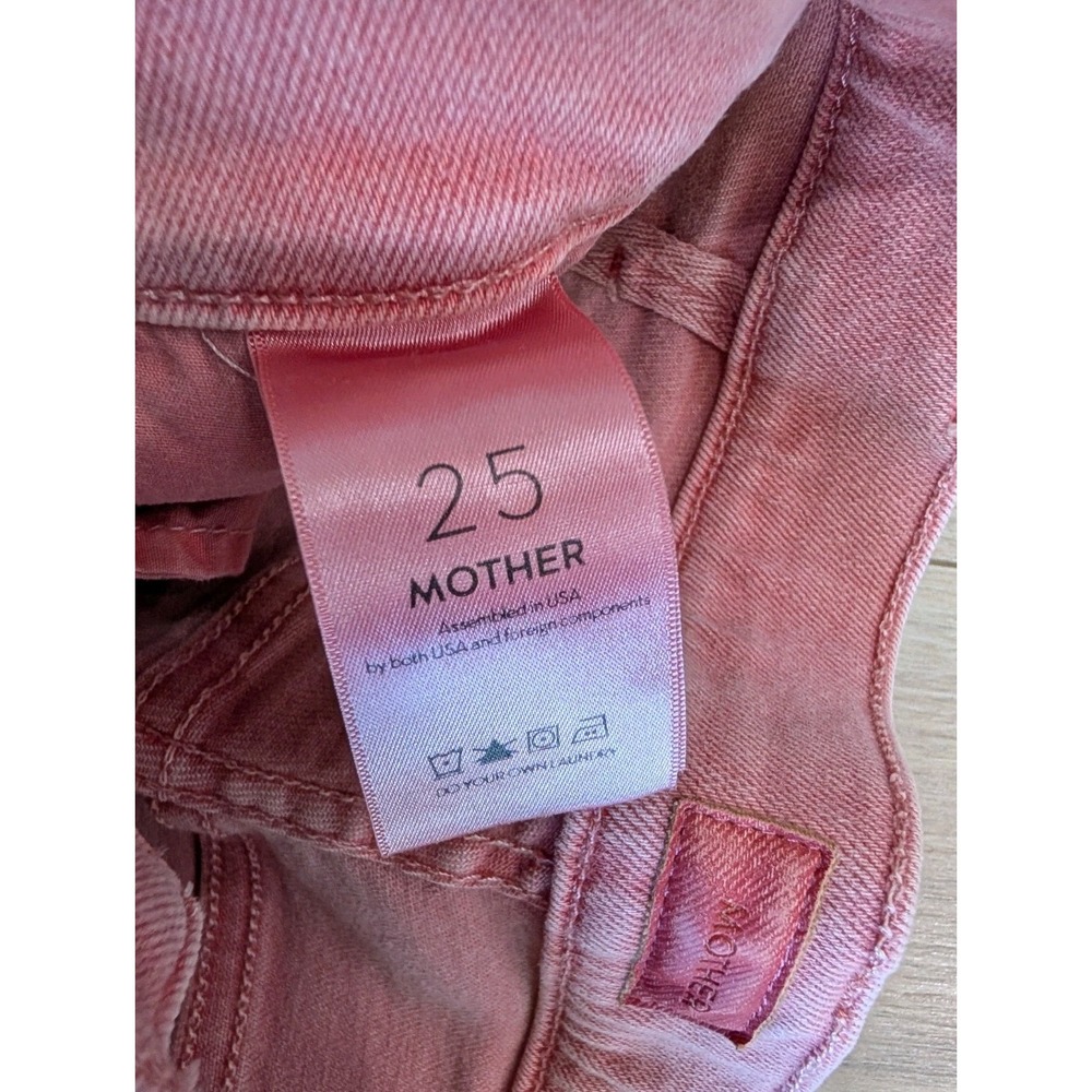 MOTHER Pink Cropped Ankle Jeans - Picture 4 of 11